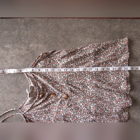 Paper Crane Floral Tank - Picture 6 of 7